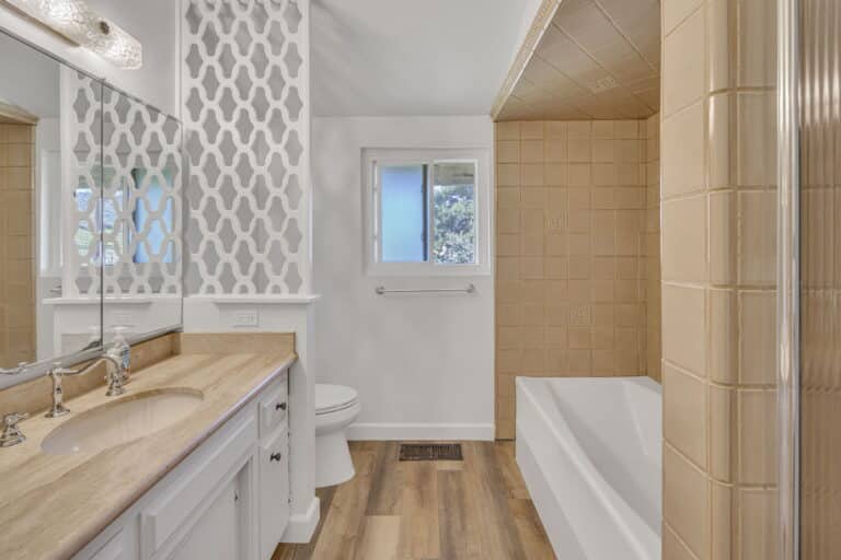 44-web-or-mls-_BFE3473