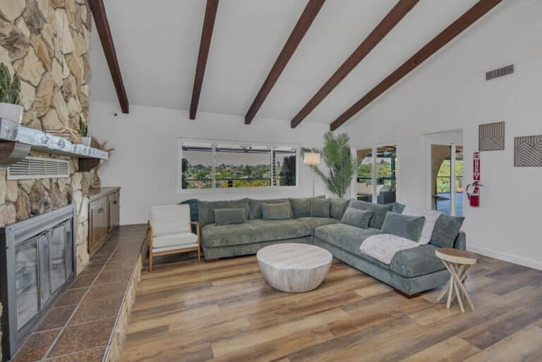 6-web-or-mls-_BFE3569