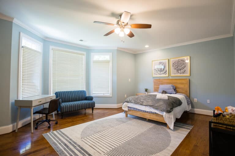 resident bedroom at amfm mental health treatment on Browns Mill Rd in Vienna, VA
