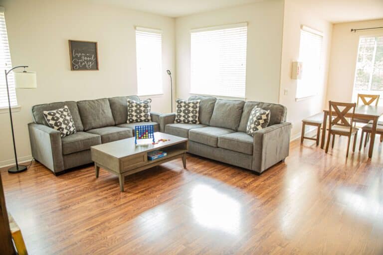 common room at AMFM Mental Health Treatment, female only location on Goldenbush Dr, Carlsbad, CA 92011