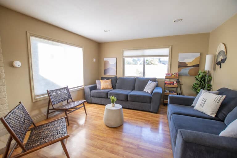 common area at amfm mental health treatment, female specific house in san juan capistrano