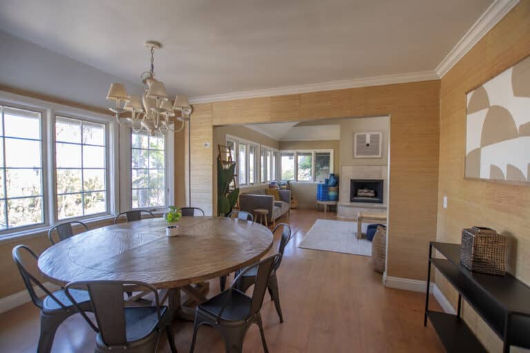 dining room at amfm mental health treatment on street of the blue lantern, dana point