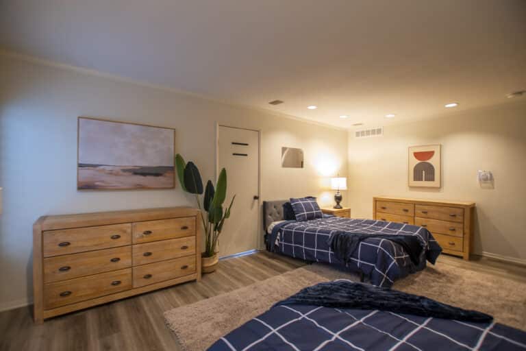 shared bedroom at bedroom for residents at AMFM Mental Health Treatment in Lake Forest, CA