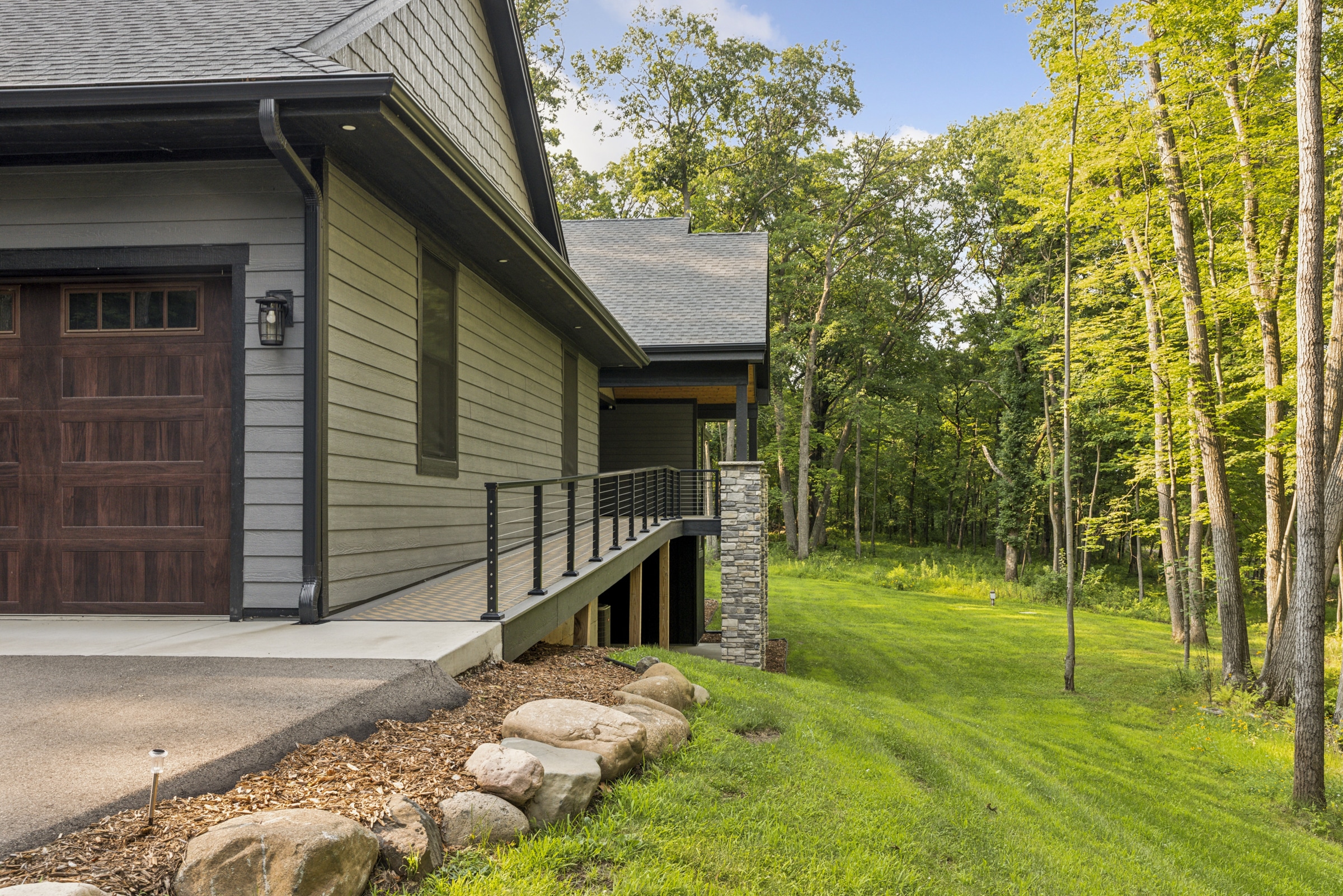 AMFM Healthcare - 12178 Arcola Trail N, Stillwater, MN 55082