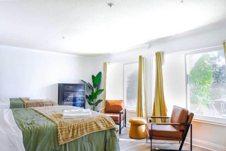 AMFM-mental-health-treatment-campeon-house -bedroom (1)