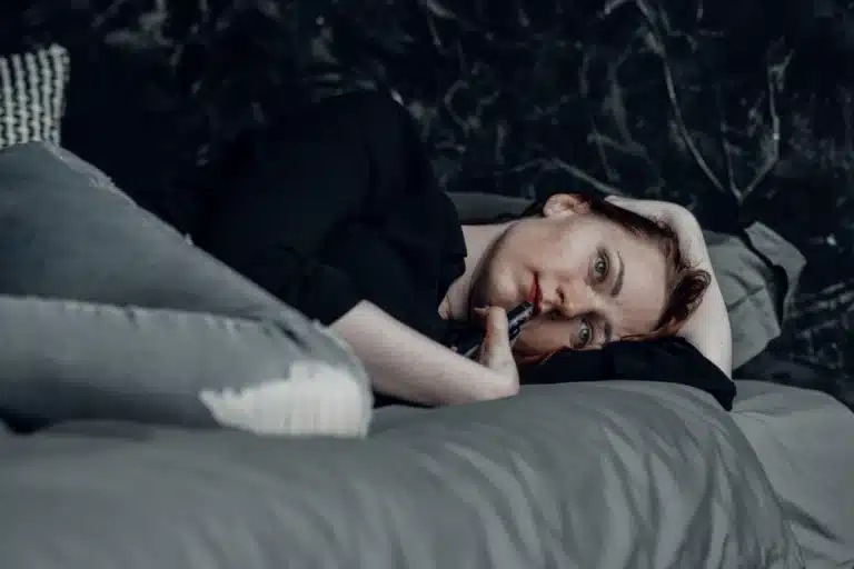 what are the common symptoms of PTSD