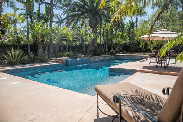 amfm-mental-health-treatment-michelles-house-pool