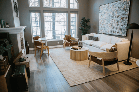 A welcoming AMFM facility with calming natural surroundings, representing a supportive environment for mental health treatment.