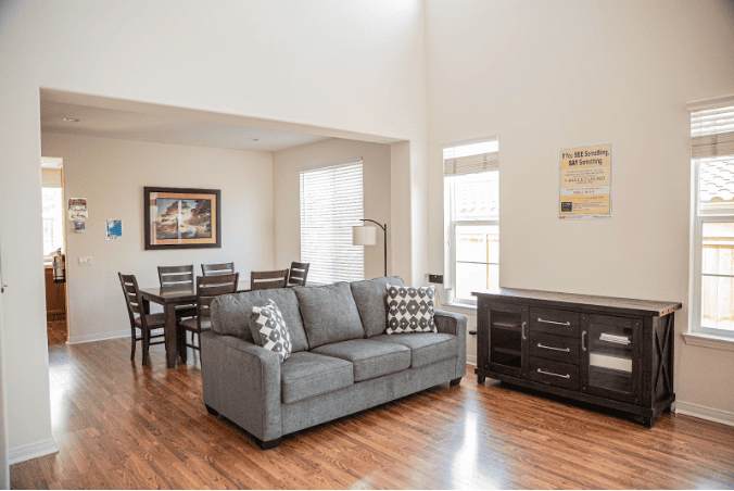 A Mission For Michael residential treatment facility featuring a calm, comfortable living space designed for individuals receiving specialized bipolar disorder care.