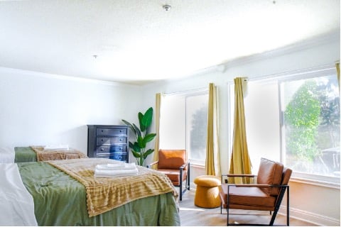 AMFM Mental Health Treatment facility interior showing a calm, home-like area designed to support adult residents receiving care for anxiety and related conditions.