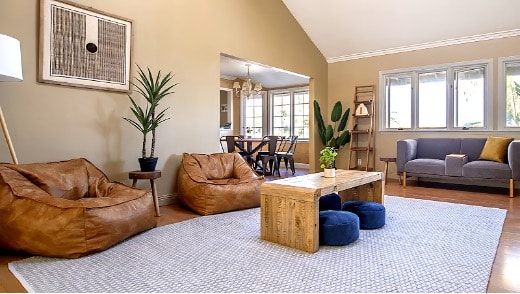 A Mission For Michael (AMFM) residential facility living room where clients receive anxiety and panic disorder treatment.