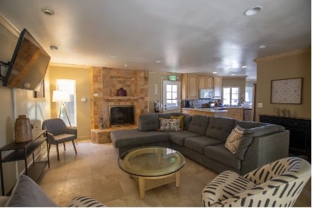 AMFM residential mental health facility with a warm, home-like setting for ADHD and co-occurring condition care.