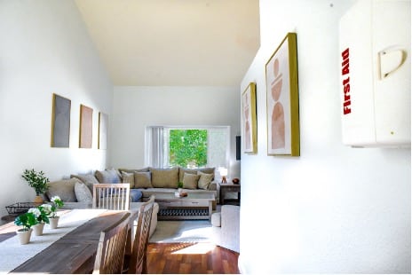 AMFM mental health treatment facility with a calm, home-like residential setting where adults receive specialized care for bipolar disorder and related psychiatric conditions.