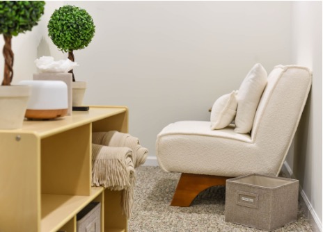 Calm, home-like living space at AMFM's Longford Farm residential facility where clients receive evidence-based anxiety treatment 