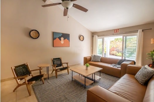 Calm, home-like living area at an AMFM facility where adults receive treatment for personality disorders, including ASPD. 